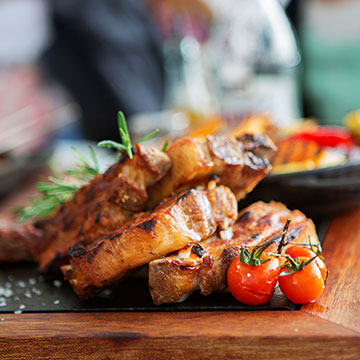 Dining near Cambria Hotel Louisville Downtown-Whiskey Row?